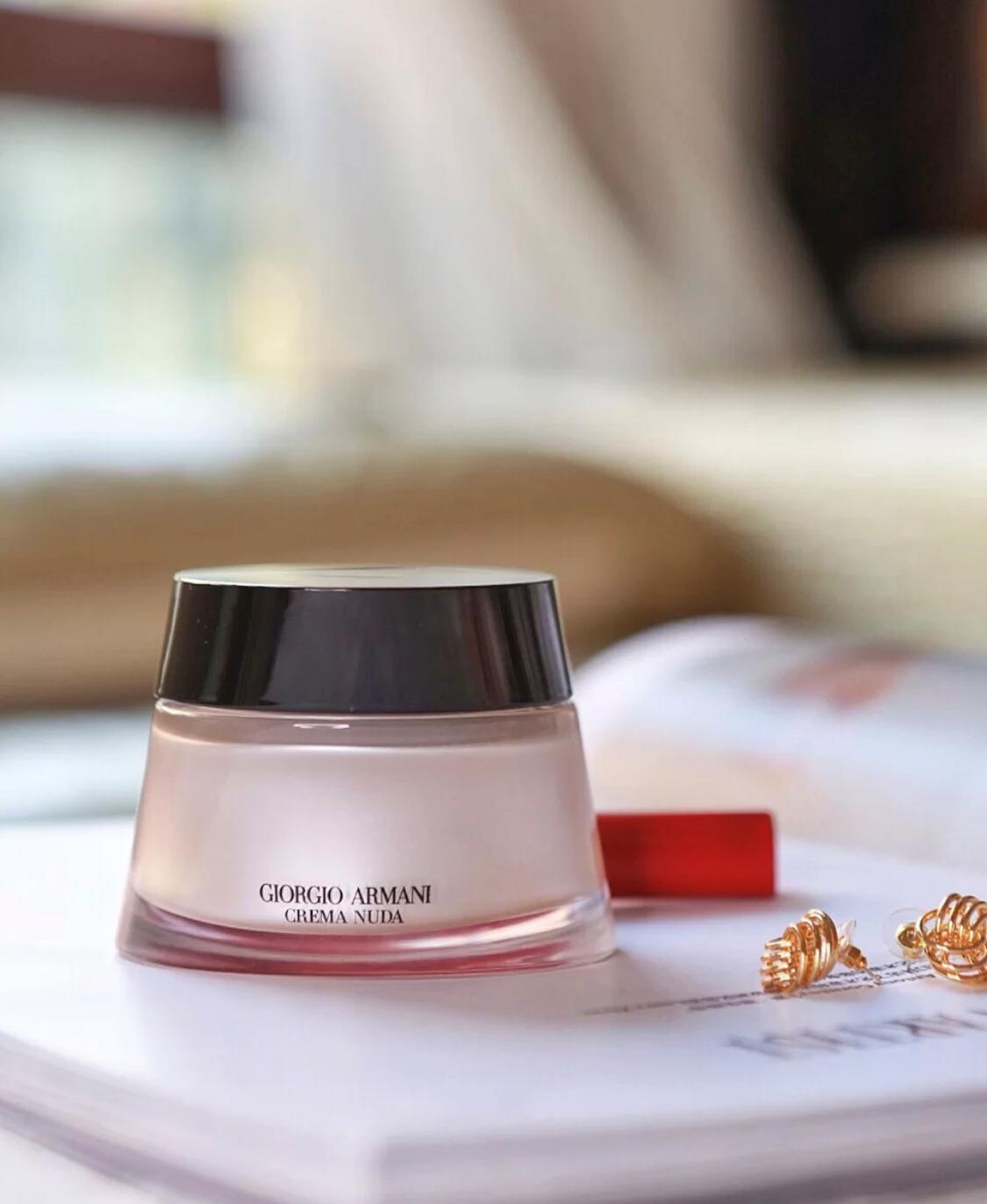 平时不化妆的女生适合哪款素颜霜,好用不脱妆不暗沉的素颜霜