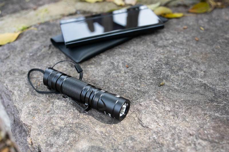 强光手电用18650电池充电器,家用充电锂电手电筒大全