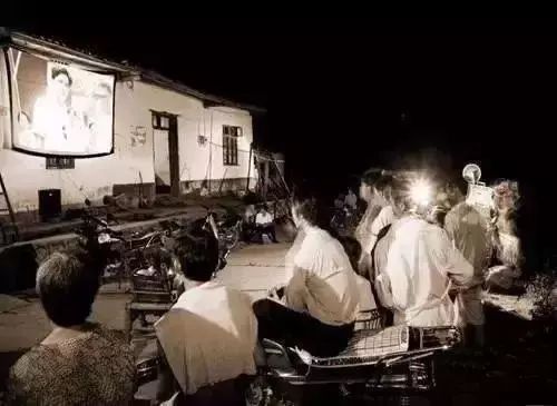 在上海一个月工资两万什么水平,月薪不过3万的看过来