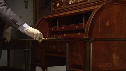 看完这些处处是机关的家具,才知道小时候的文具盒是这么来的