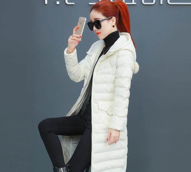 怪不得老婆把皮衣全扔了，如今流行这样的棉袄，保暖又上档次