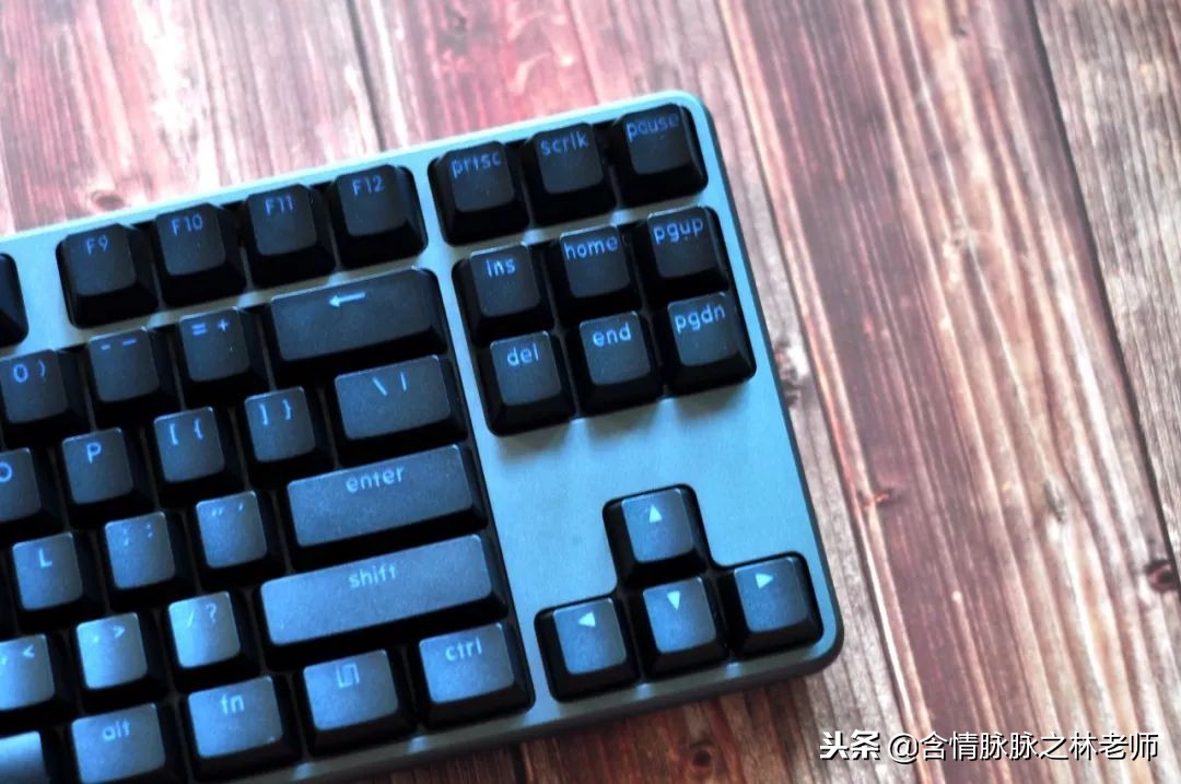 红轴正刻机械键盘,悦米红轴机械键盘