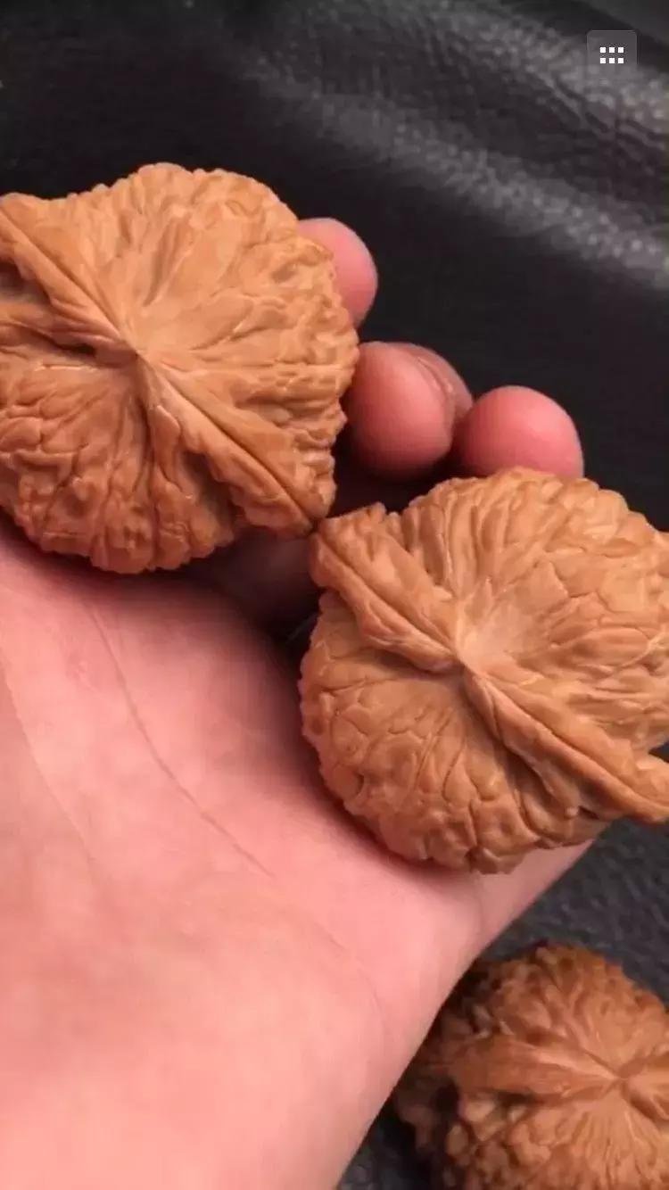 文玩核桃应该是先包浆还是先上色,文玩手串核桃怎么上色快包浆快