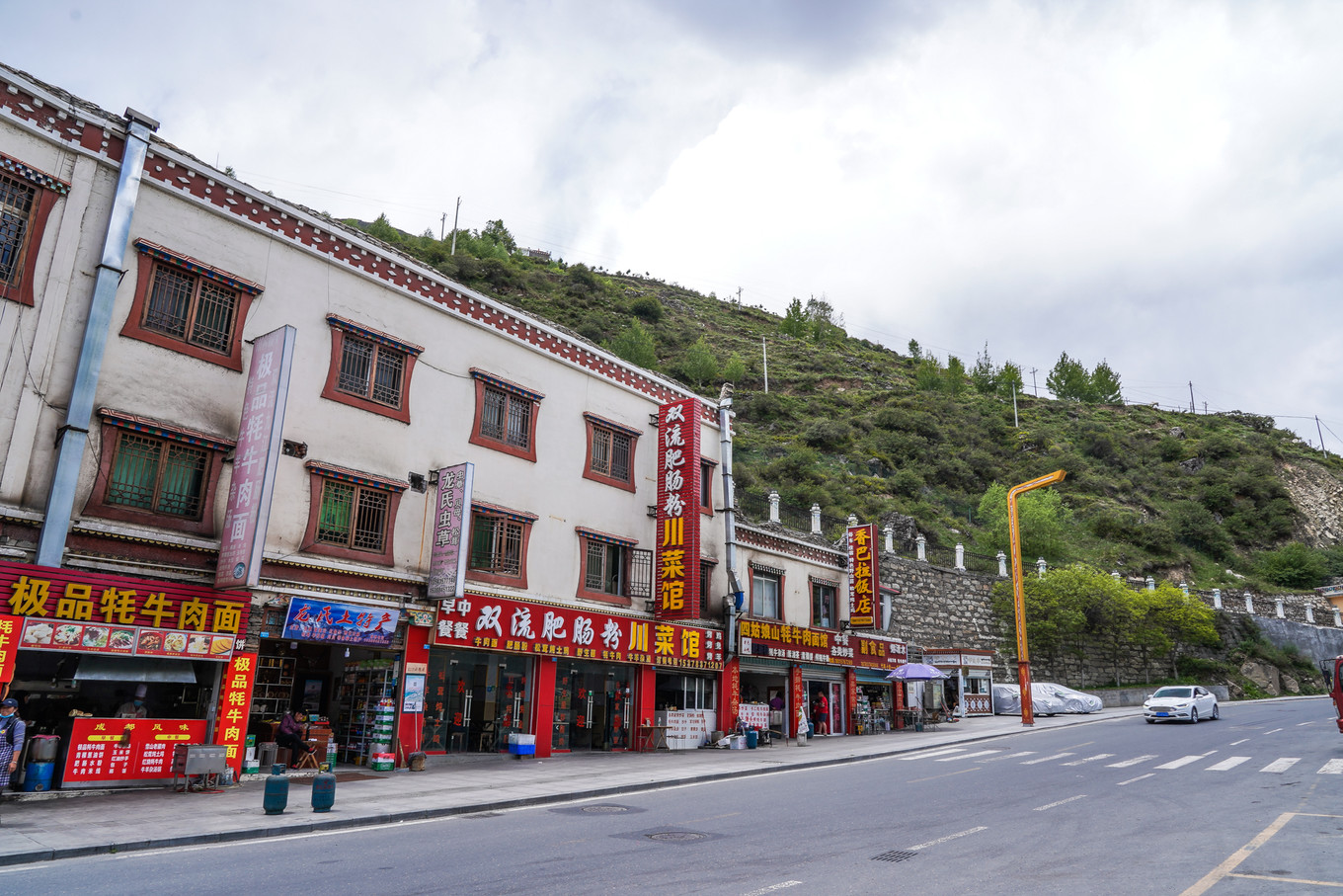 距离成都最近的户外天堂，这里比瑞士、阿尔卑斯还美