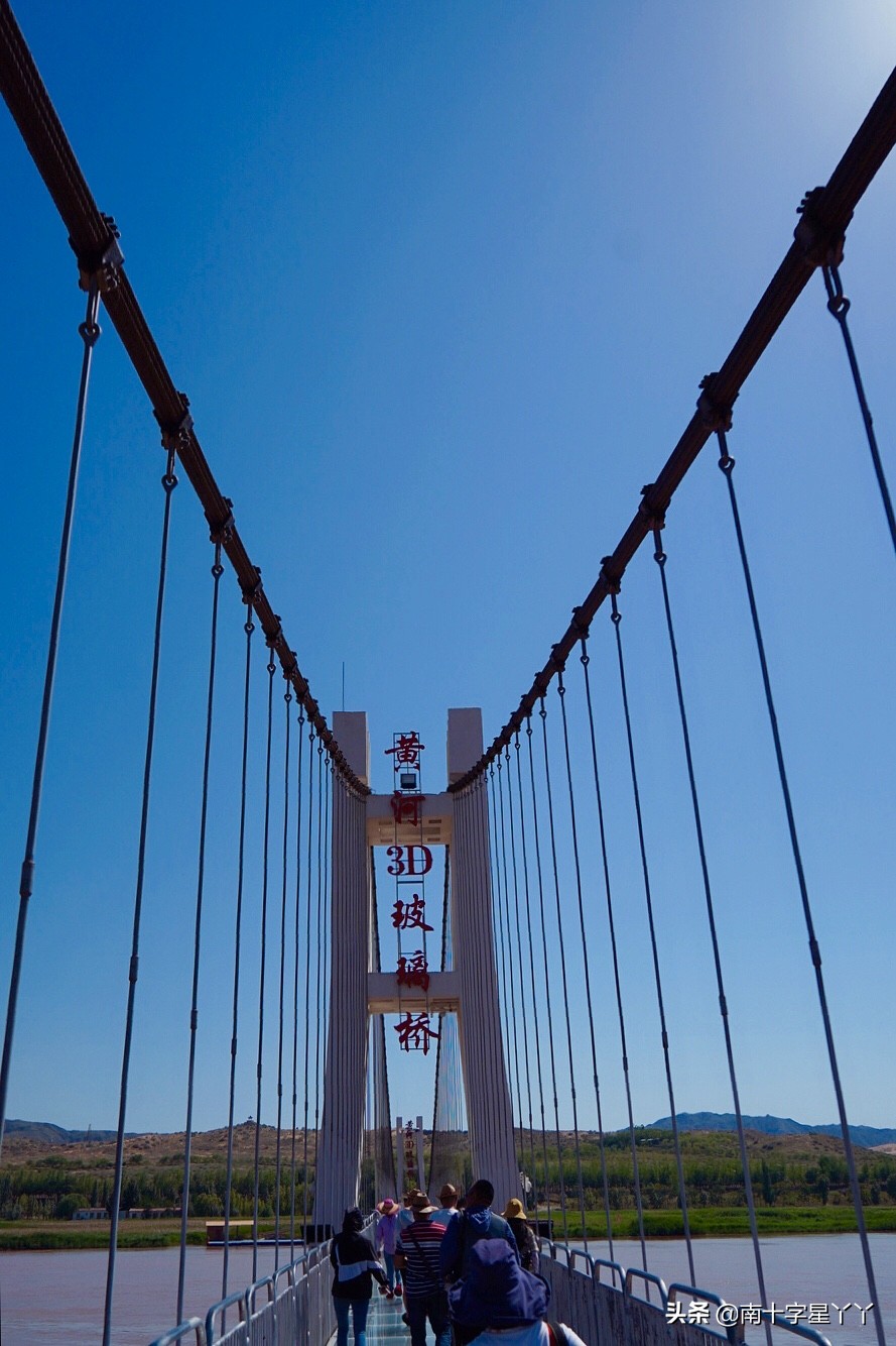 宁夏沙坡头沙漠美景,沙坡头沙漠区和黄河区