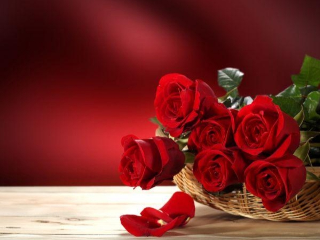 花钱在娘家赚钱出力在婆家,女人在娘家时花钱在婆家挣钱