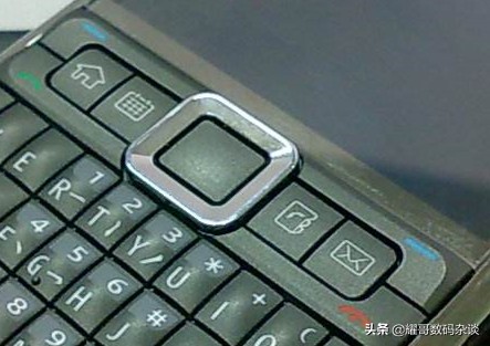 三星与华为用的是一个系统吗,三星和华为旗舰手机