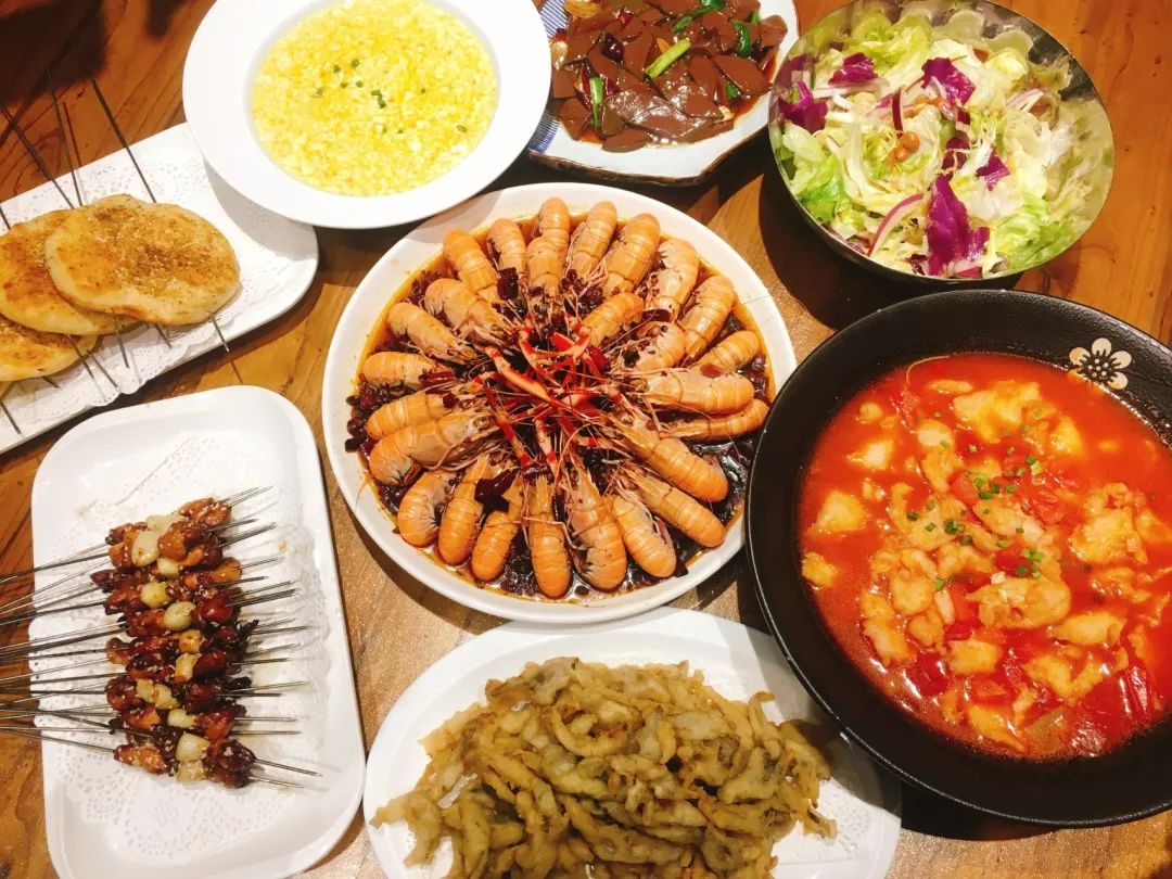 麻辣龙利鱼豆腐虾,虾滑龙利鱼番茄