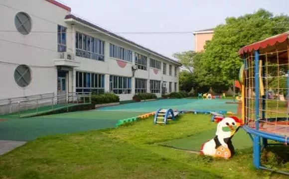 上海公办幼儿园托班规定入园条件,上海浦东公办幼儿园托班收费标准