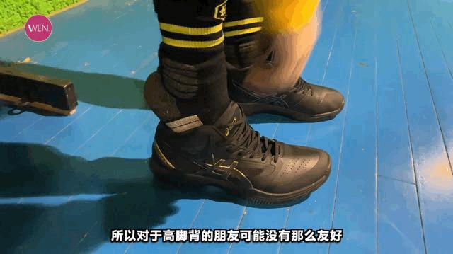 教练穿球鞋,教练穿nike