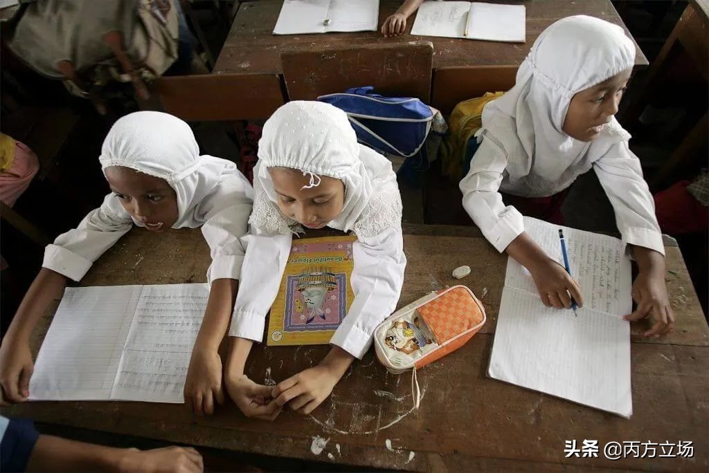 印尼零食工厂 (印尼的零食工业)