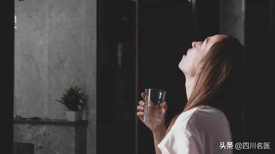 早上刷牙后口苦是怎么回事,终于有答案了