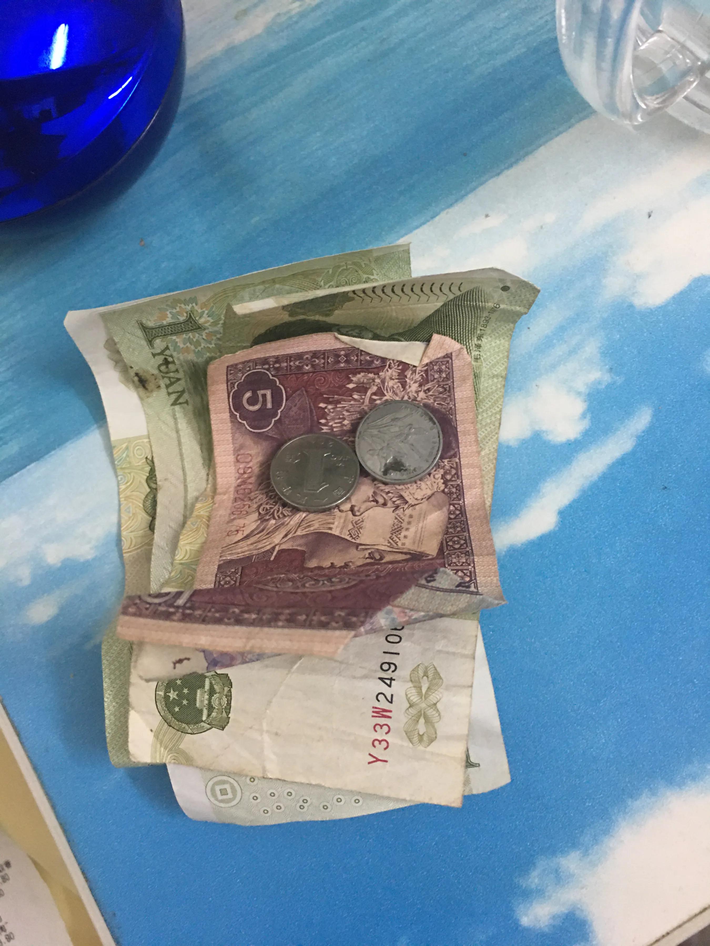 超市打错价格和商品名如何处理 (超市打错了价格多收了几块钱)