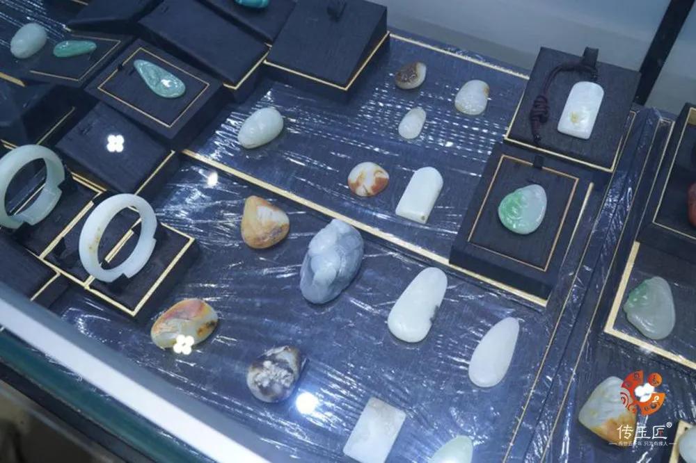 和田玉水中采直播,和田玉水里捞直播