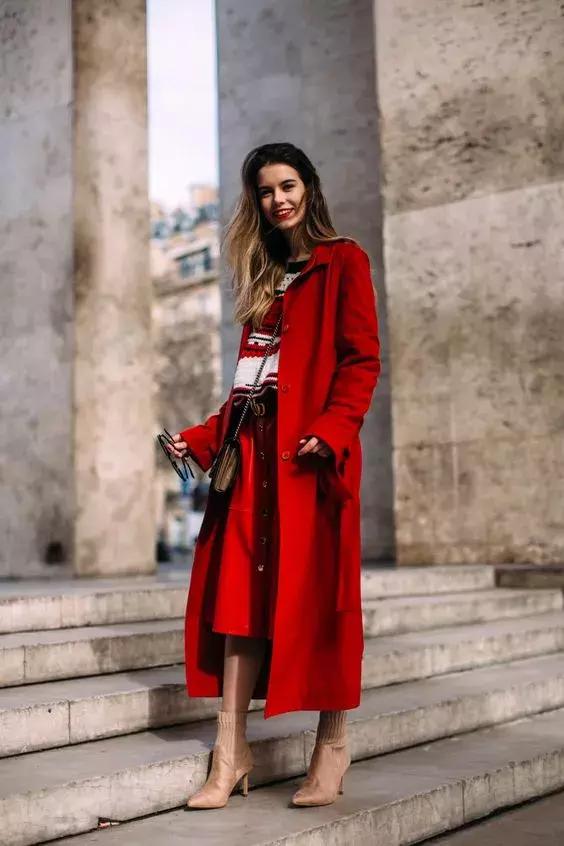 秋天买什么颜色风衣,冬天怎么挑选风衣