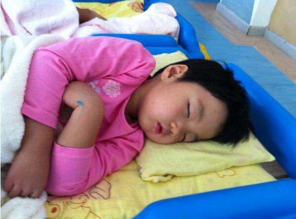 女儿猛涨个子的特点,你家孩子的身高会比别人高吗