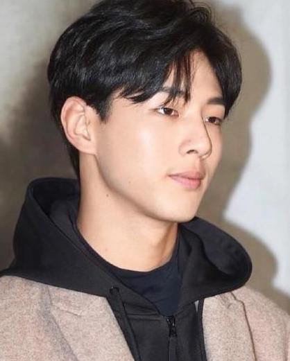 金志洙承认校园霸凌,金志洙校园暴力做了什么