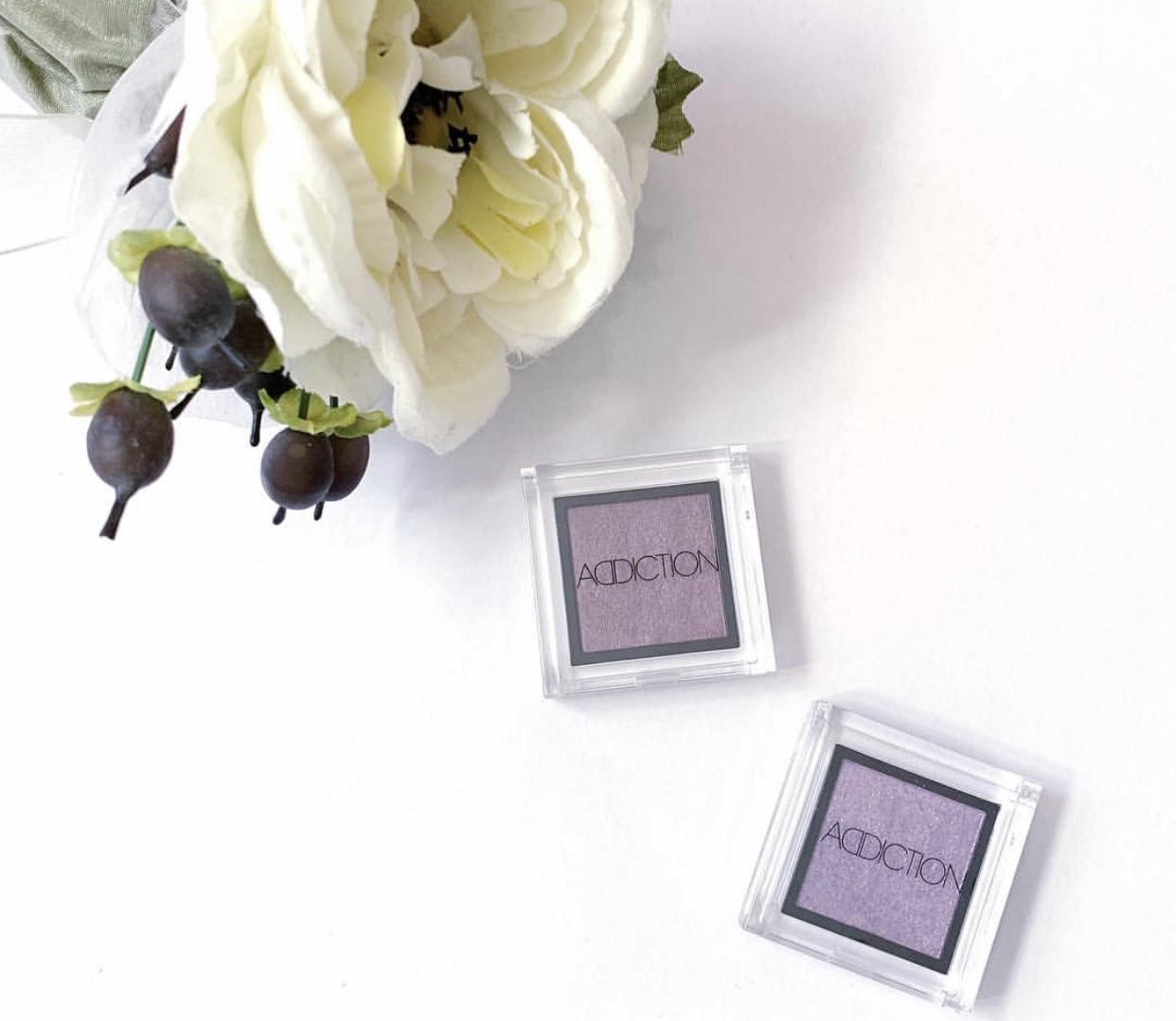 为什么挑不好眼影的女人，也挑不好男人？