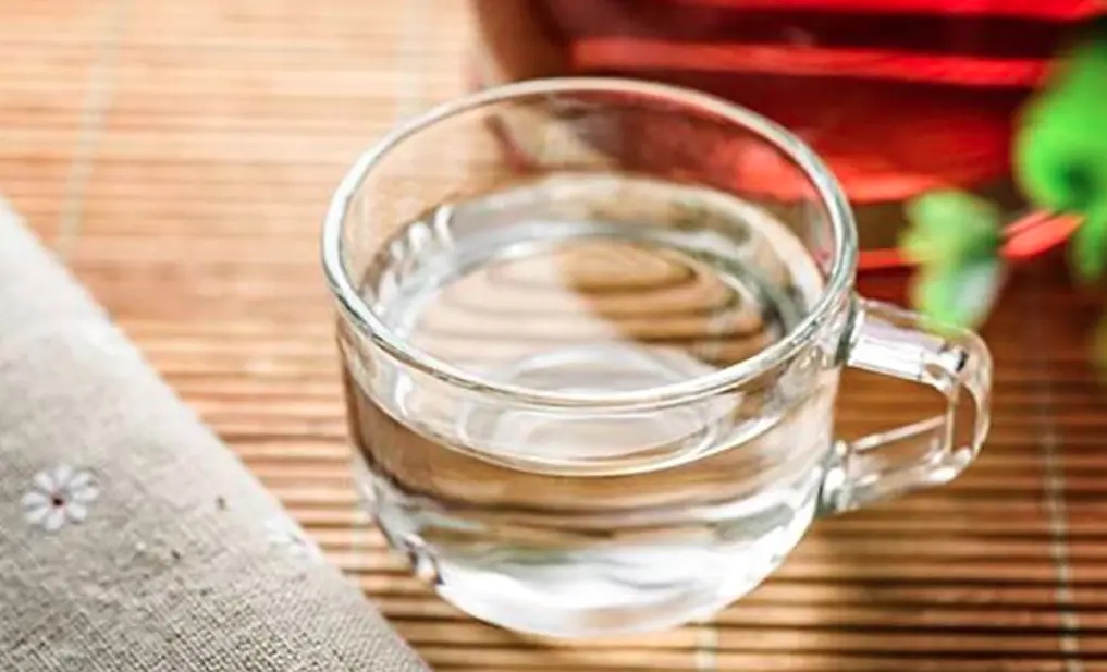 霜清茶拒绝痛风患者喝啤酒、红酒的原因和建议？