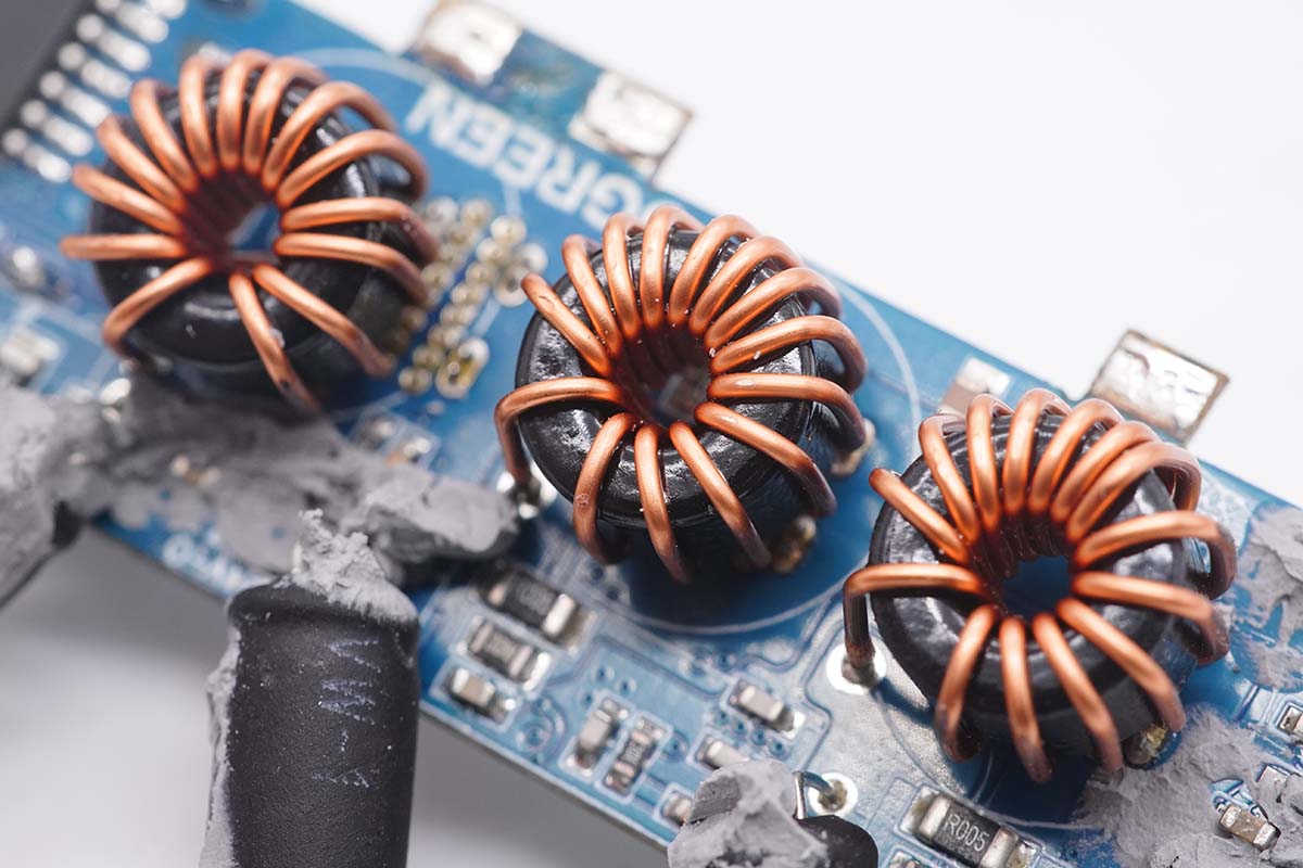 绿联氮化镓100w商务版,绿联氮化镓100W快充