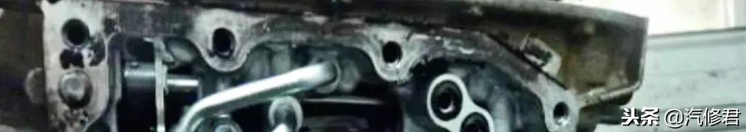 变速箱线束接口渗油导致故障,汽车变速箱阀体油管