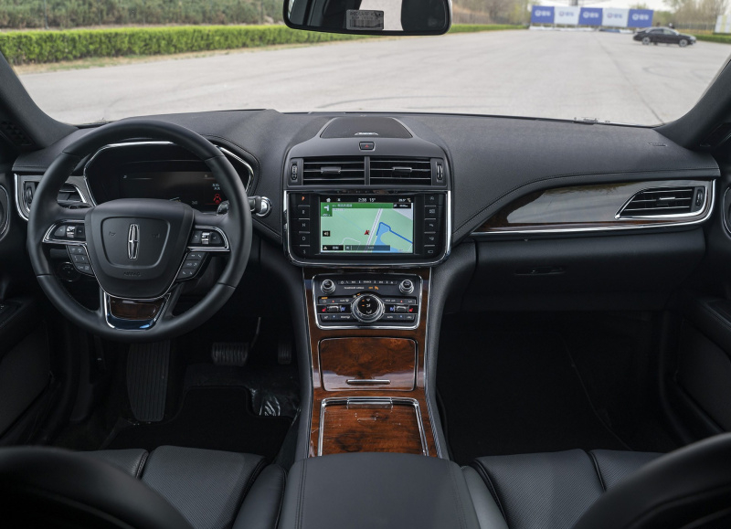 跑了5万多公里的奥迪a6值得入手吗,新款奥迪a6跑了20万公里值得买吗