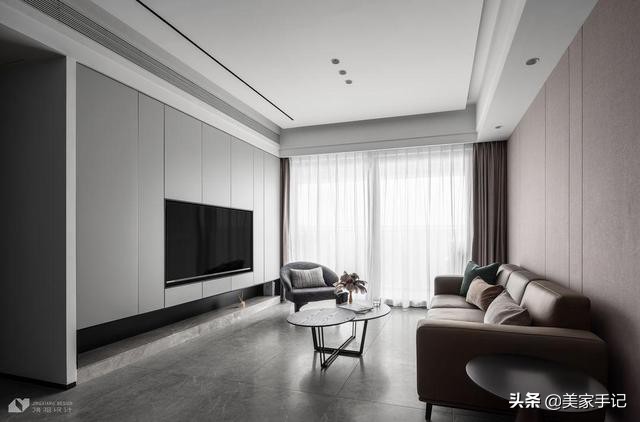 电视墙柜子美观实用大气,深圳夫妇全屋打柜子