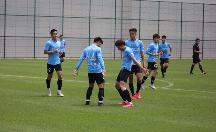 能跟恒大掰手腕的球队,国内能跟恒大掰手腕的球队