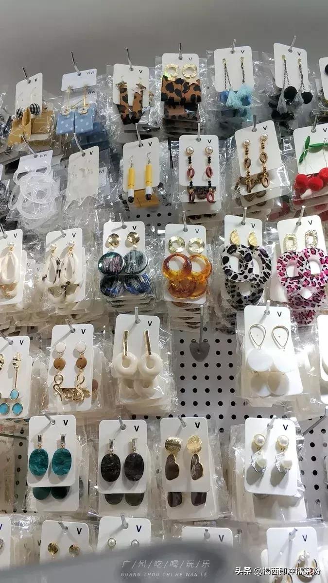 女生天堂!4.9元能淘到很多饰品!揭秘广州最大饰品城,平过淘宝