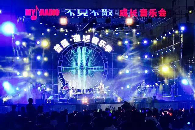 作为郑州酒吧界的引路人，不见不散承载着无数人的青春