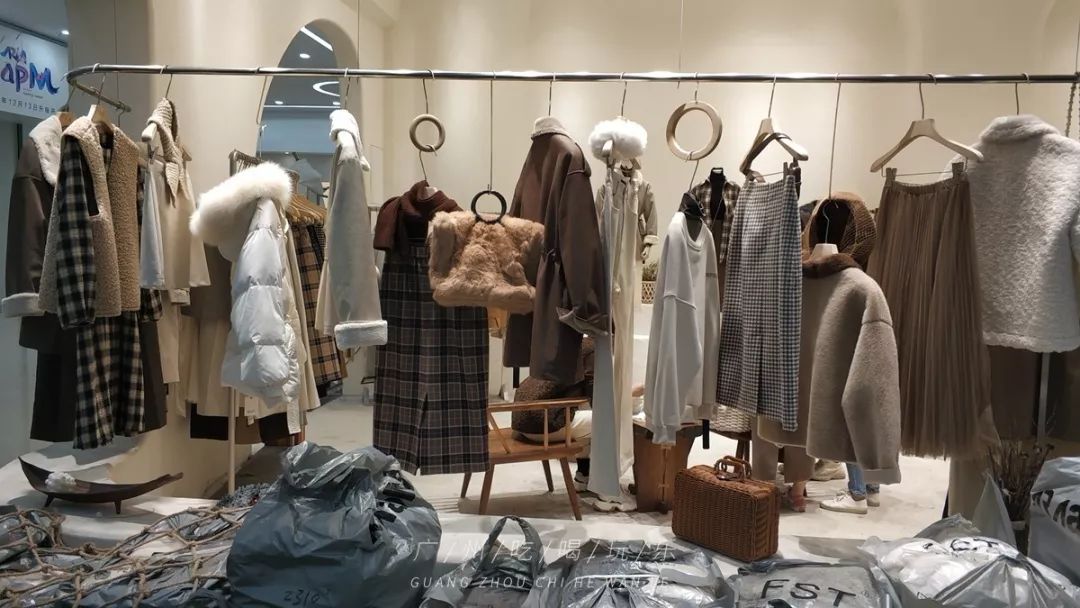 韩国东大门服装批发有几个大楼,广州韩国东大门服装批发拿货