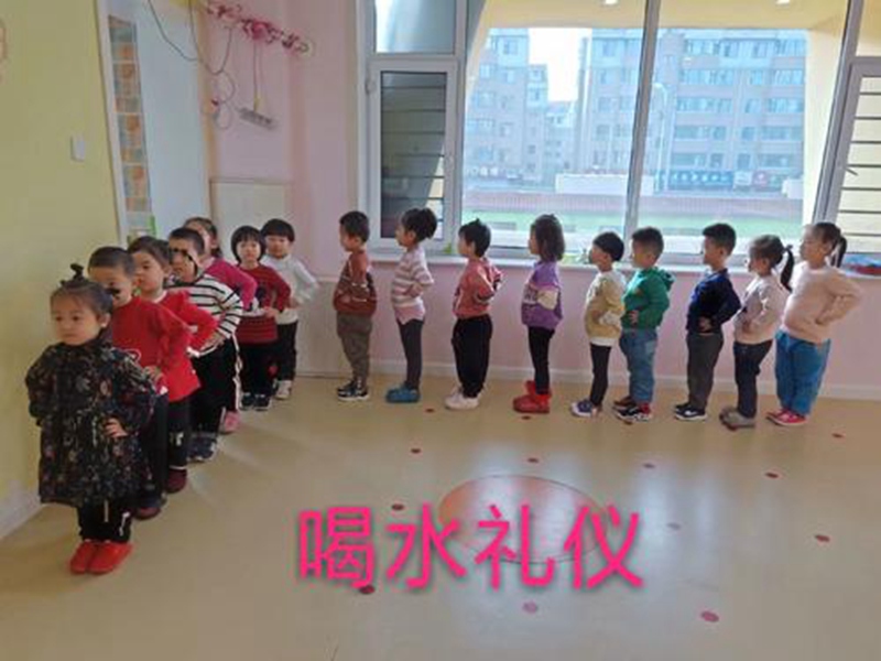 孩子在幼儿园究竟过得好不好，其实可从四个方面看出来，不妨一试