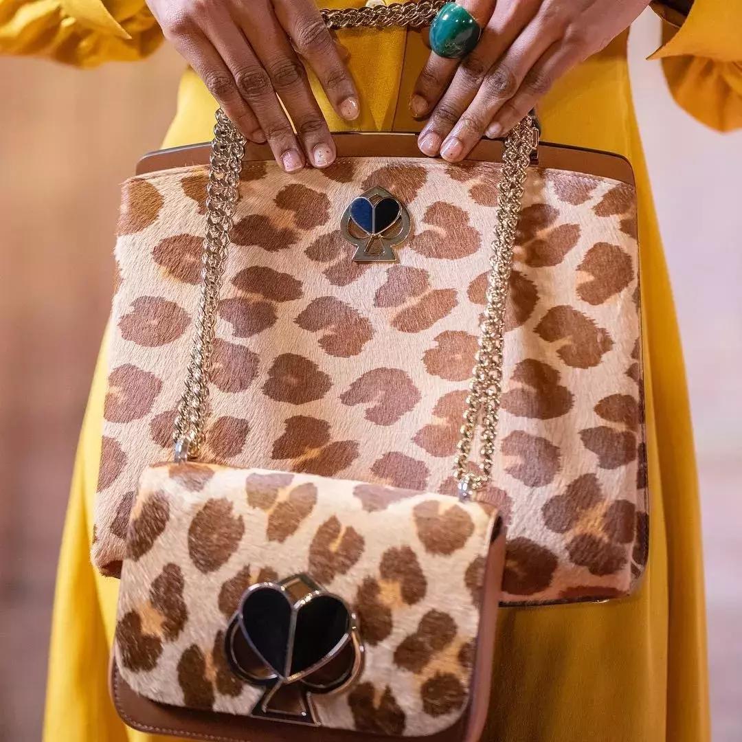 品牌女包包推荐网红款2022年新款,最近两年流行的包包品牌