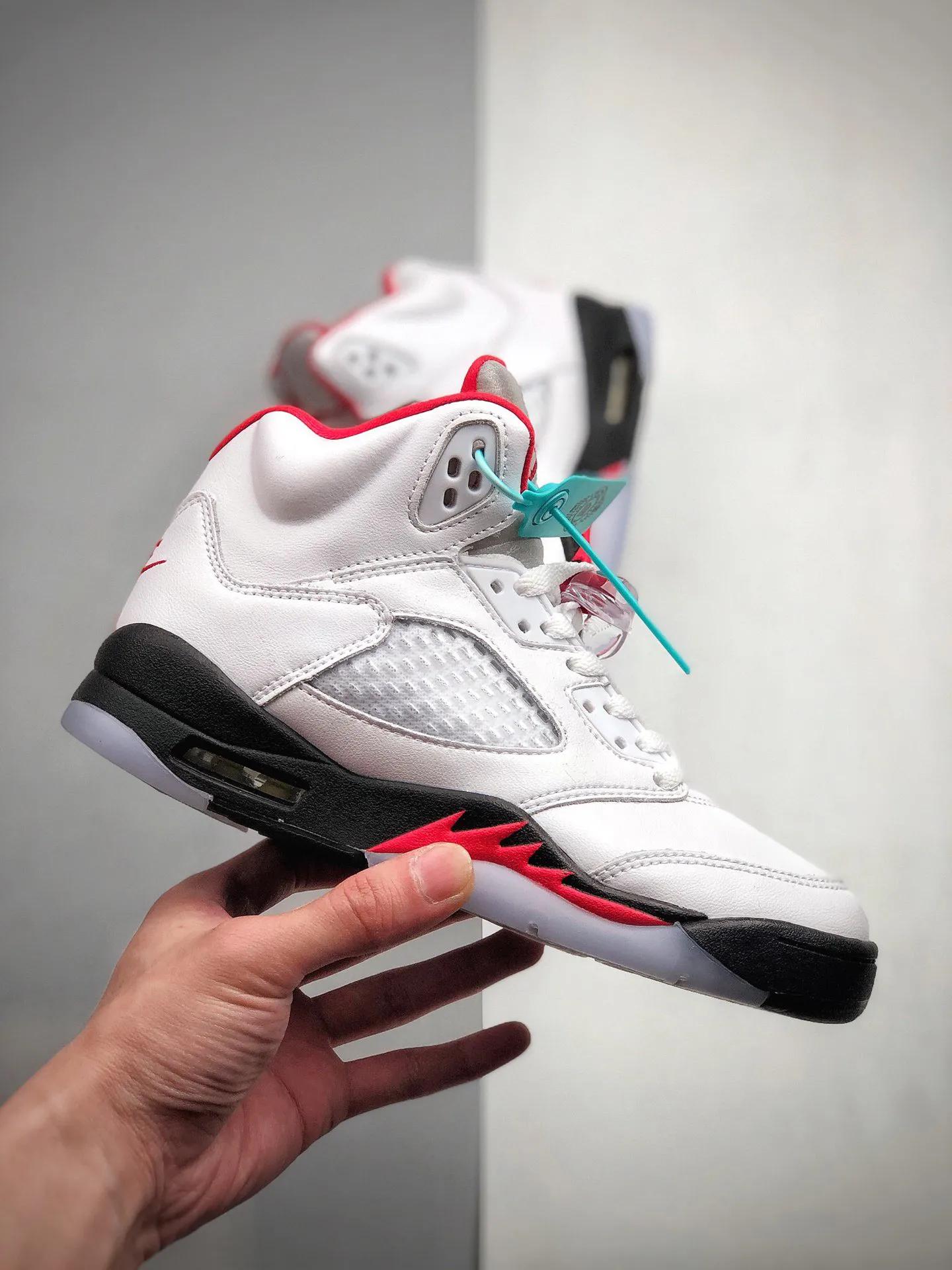 乔丹颜值最高球鞋aj5,耐克飞人乔丹系列篮球aj5