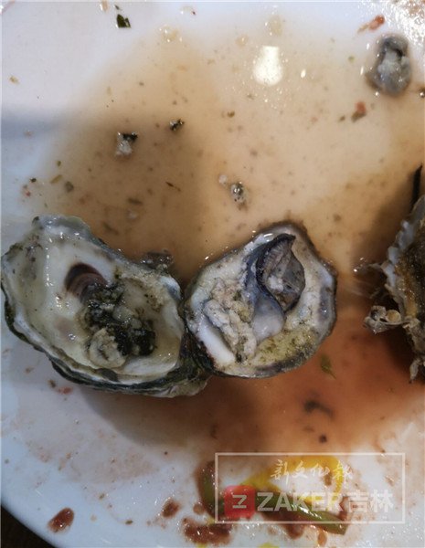 生蚝扇贝里面黑,生蚝扇贝没有壳特别腥臭