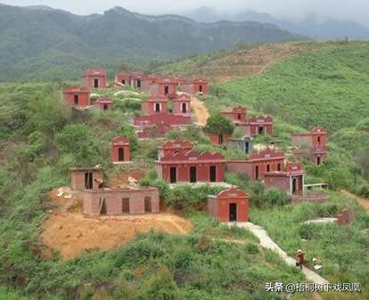 火化后再土葬要不要骨灰盒,火化后骨灰盒可以回乡土葬吗