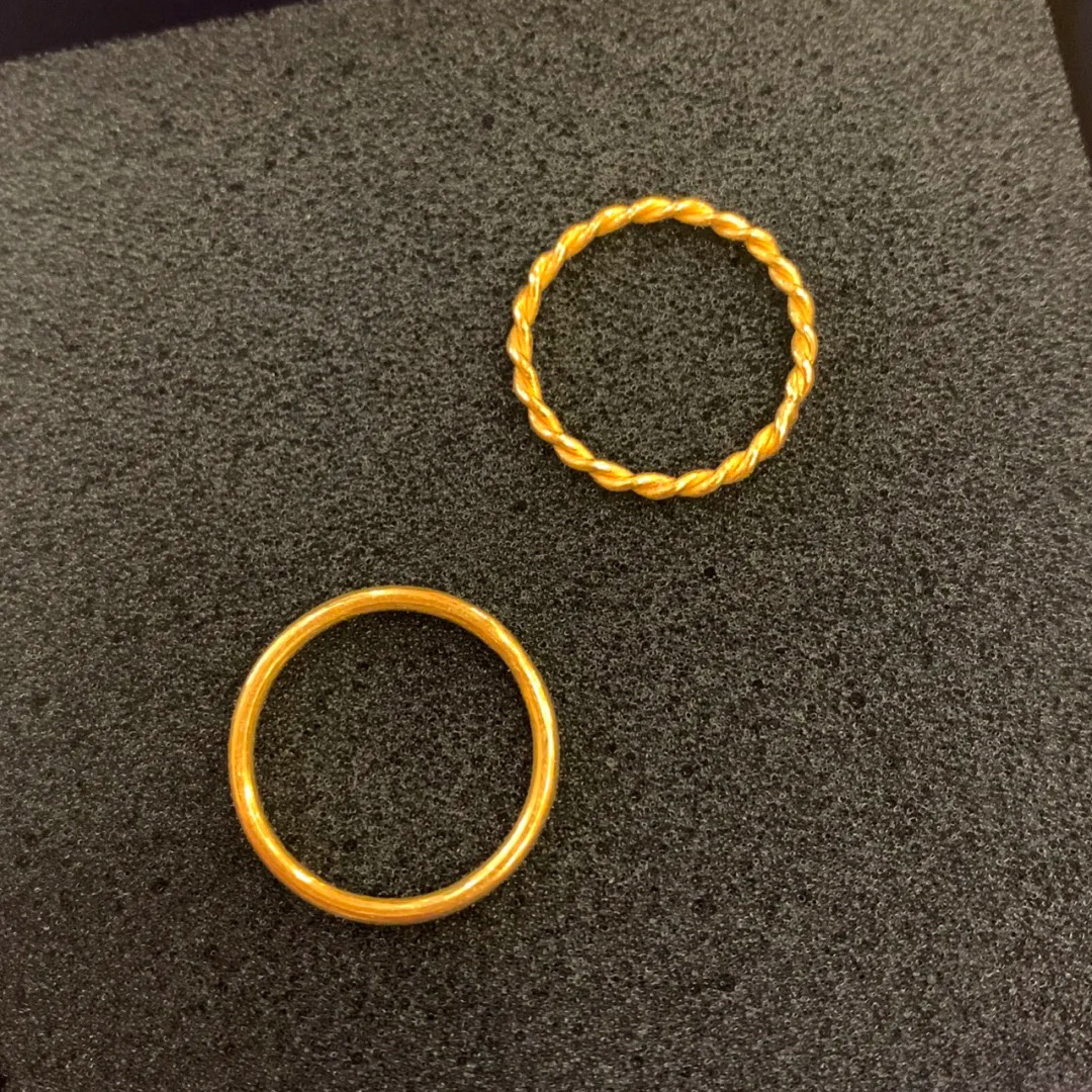 足金和999的足金首饰哪个贵,足金999的首饰和足金有什么区别