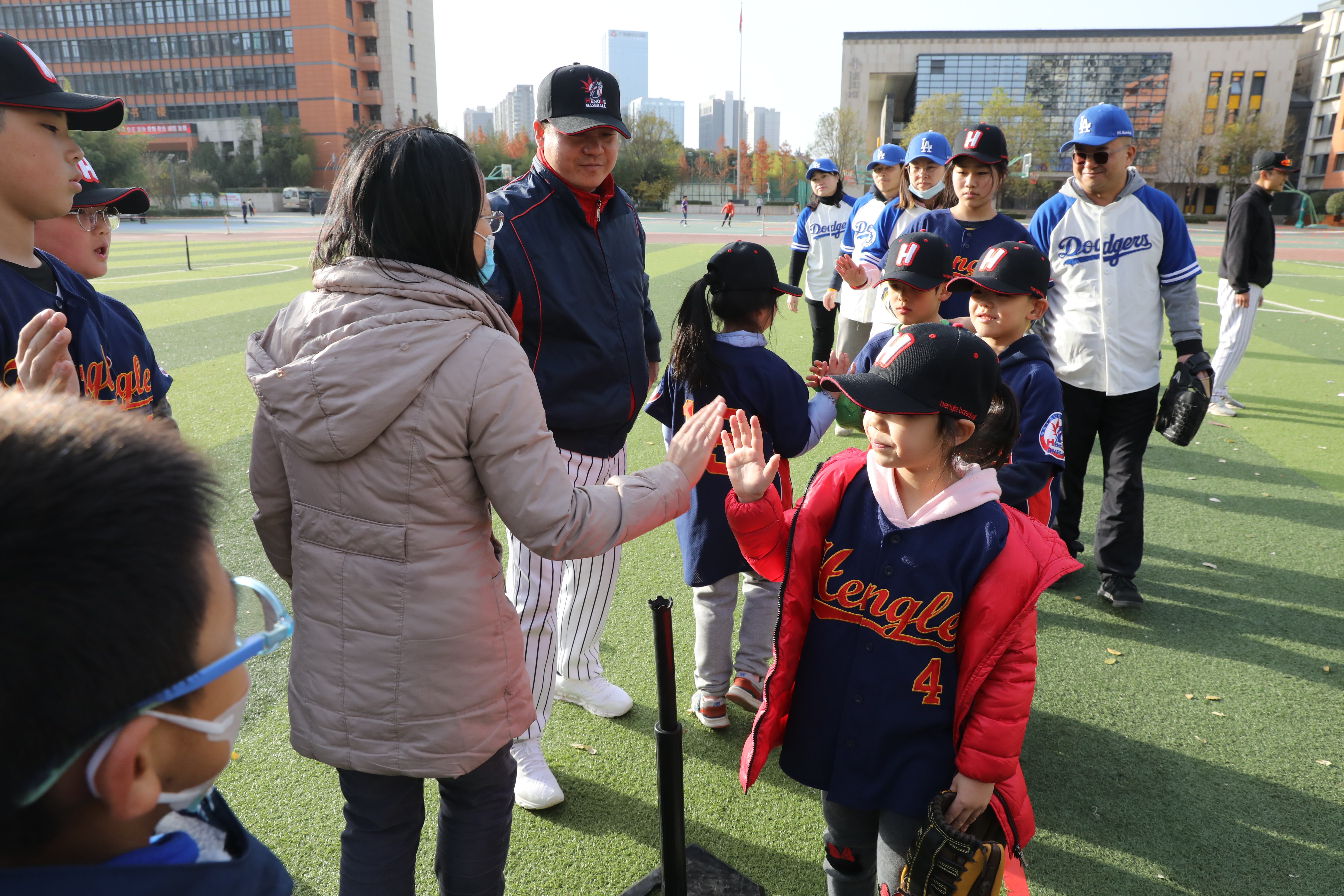 mlbfirstpitch棒球公益课,mlbfirstpitch棒球公益课火爆来袭