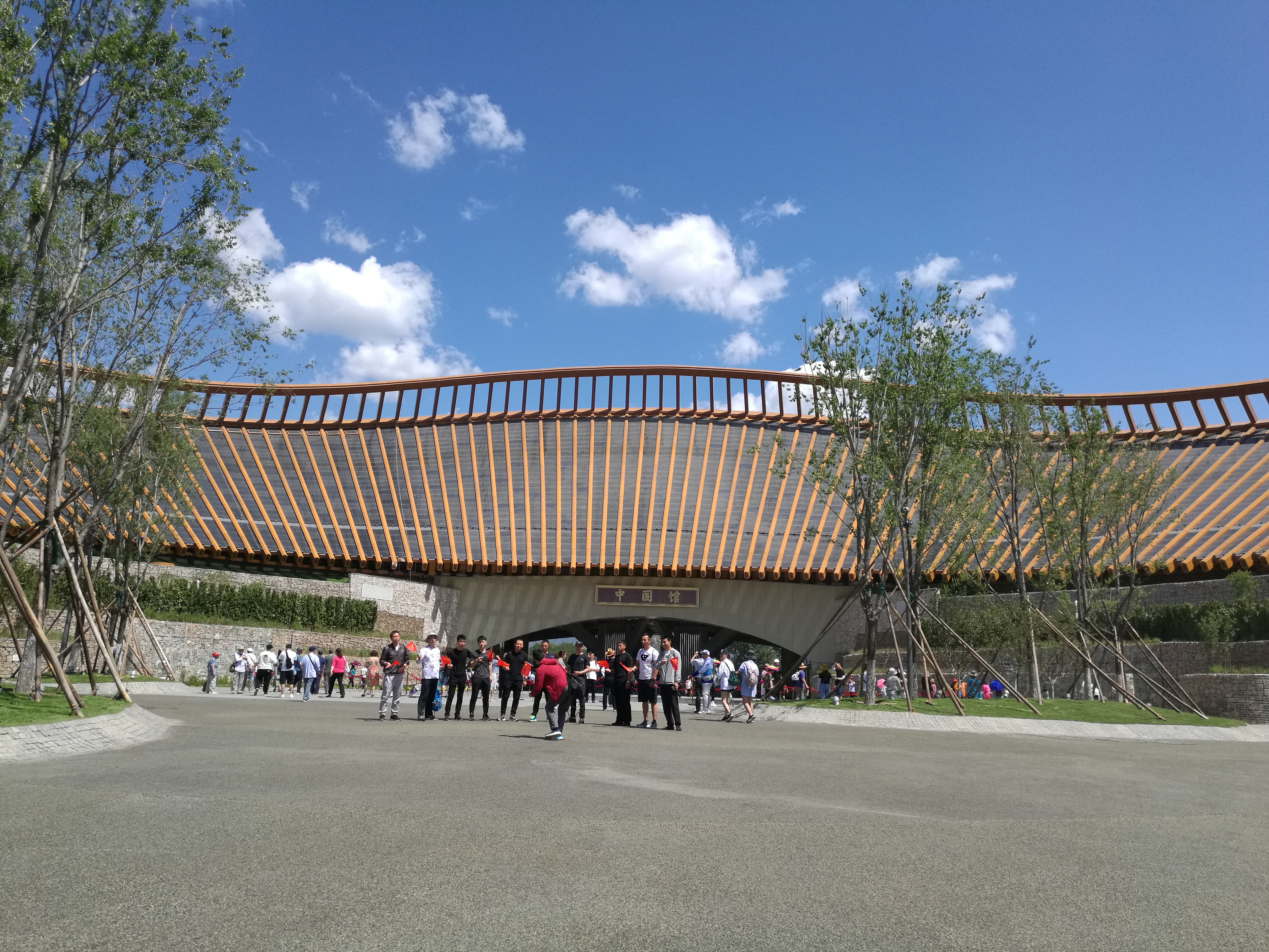 长城脚下的村庄的图片,长城脚下的美景