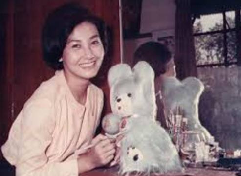 谭咏麟与朱咏婷怎么认识的,谭咏麟娶朱咏婷