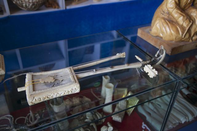 用骨头拼成的工艺品,用骨头做的蒙古艺术