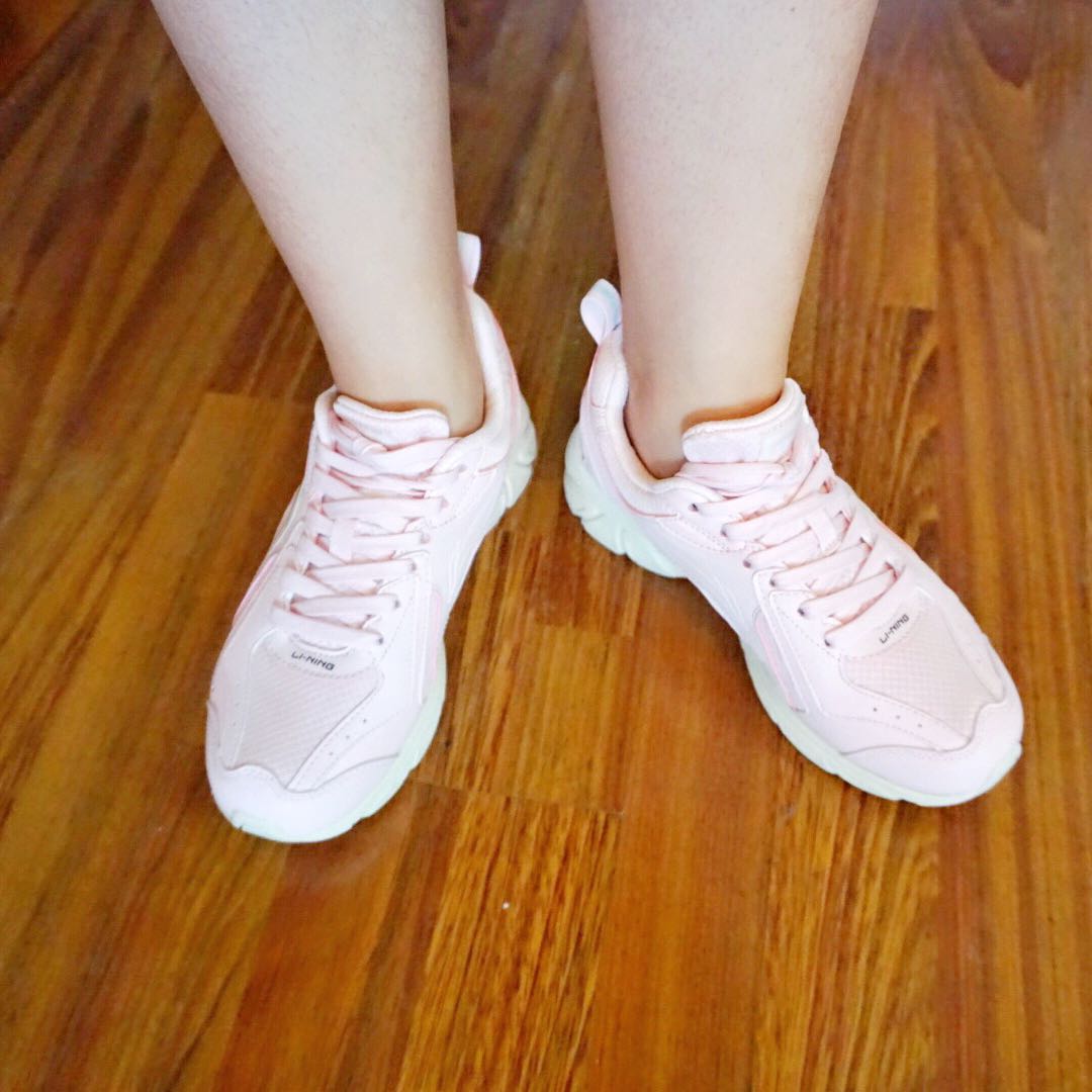 女跑步鞋推荐李宁,李宁跑步鞋女款哪个好