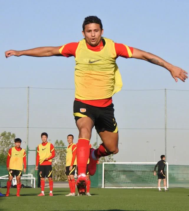 洛国富阿兰艾克森什么水平,高拉特洛国富艾克森阿兰