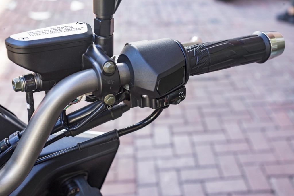 krv踏板摩托车,光阳krv180踏板摩托车