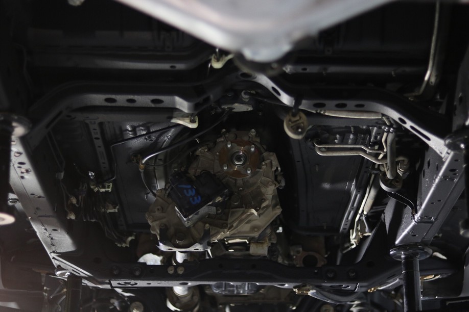 怪兽修车:修复一辆09款中东版丰田霸道,最终旧车变新车