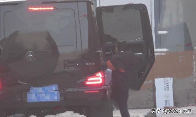 王宝强10岁儿子近照长相清秀,王宝强王子豪