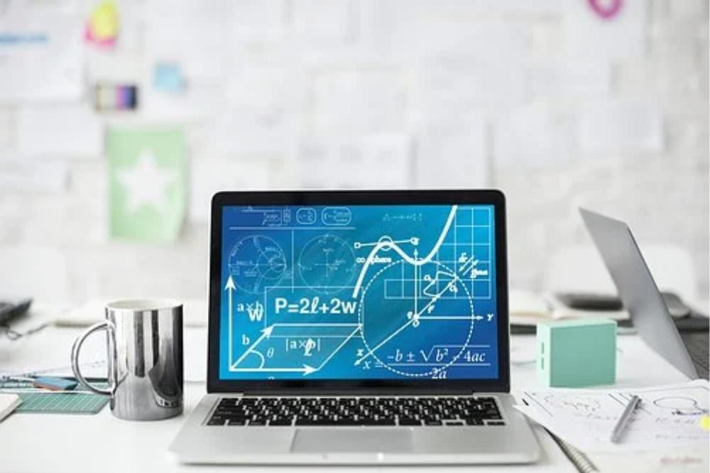 杩呭疄璧勬湰涓婂競杈呭,杩呭疄璧勬湰澧冨涓婂競