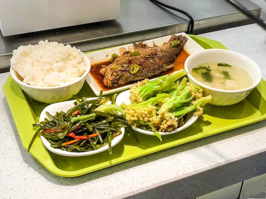 揭秘华为食堂对员工的待遇有多好,看完华为员工离职后的感想