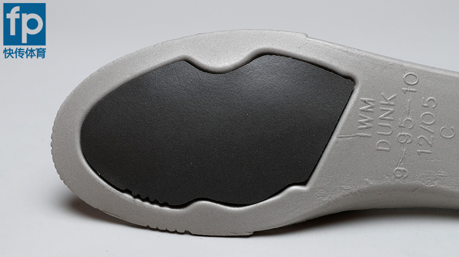 aj11whitebred开箱,aj11bred简版