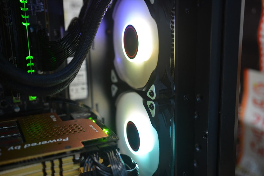 金河田银狐120一体水冷评测,金河田240水冷寒冰